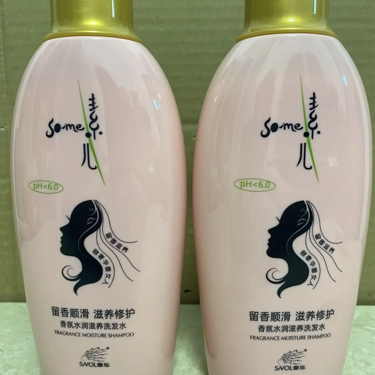 

Zhahua Su'er Шампунь с контролем перхоти 500 г, зудящий уход за кожей головы, восстанавливающий и гладкий парфюмерный мытье волос ​