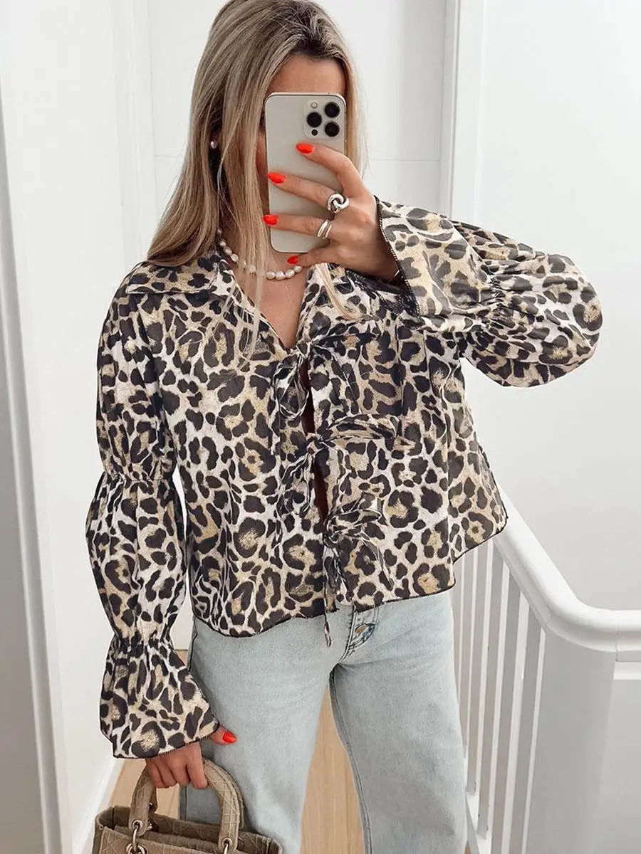 

Leopard Print Laced Loose Bubble SVE Women's irt Long Sve Turn-down Collar Bubble Sve Commute Sle Faion Ladies irt