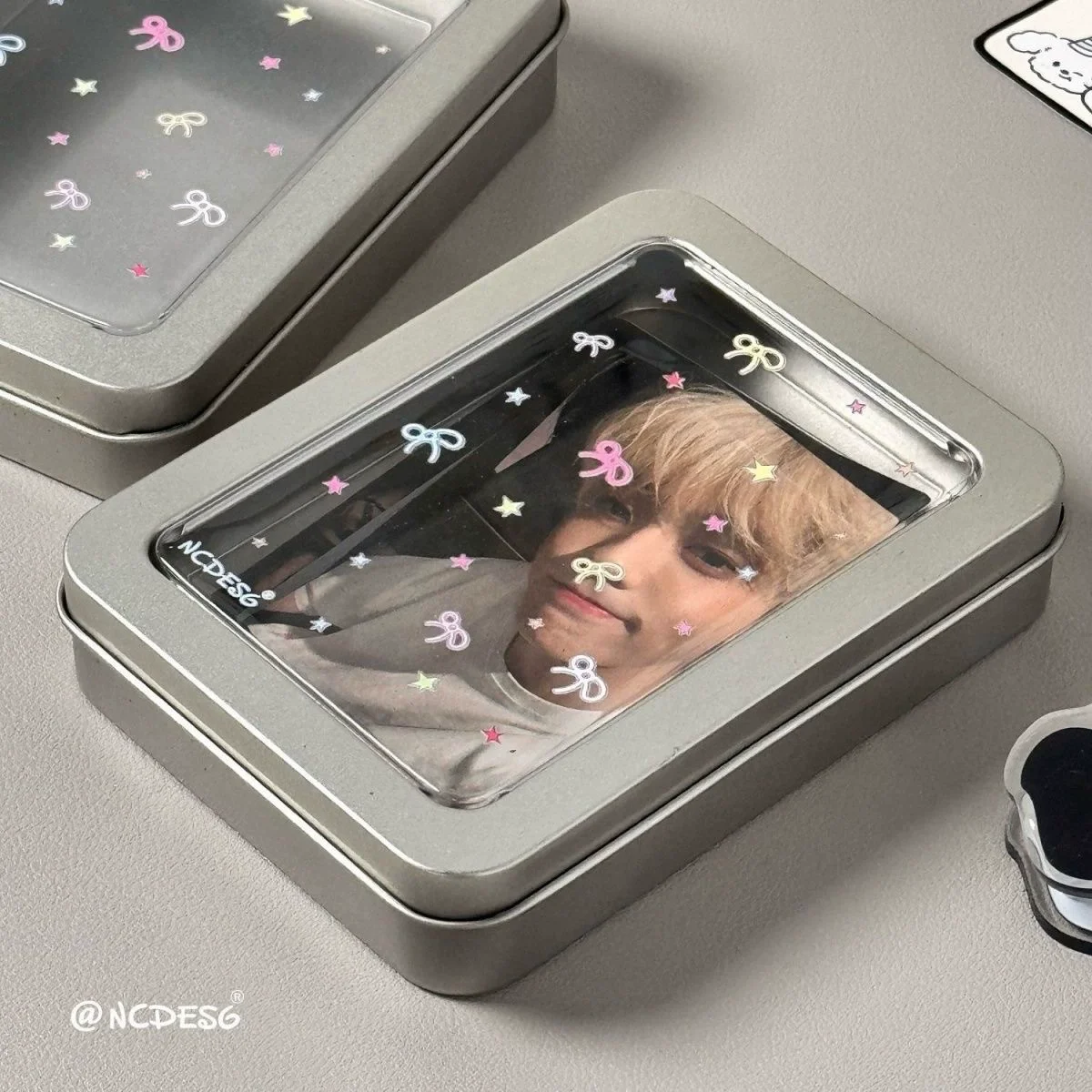 Korean INS-style Bow Transparent Iron Box KPOP Idol 3-inch Photocard Dustproof Storage Box Girls' Small Items Desktop Organizer