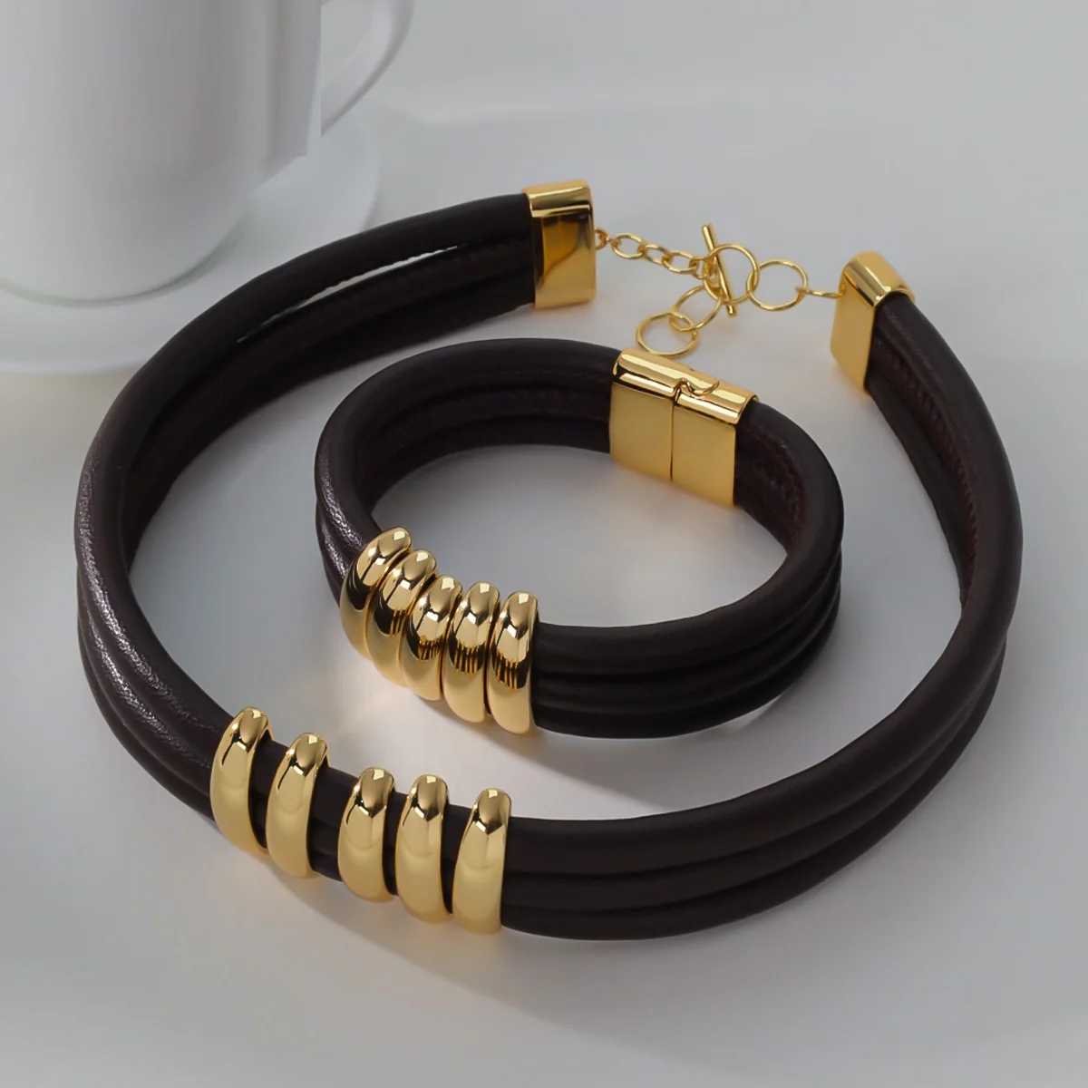 Leather Choker Bracelet For Women Wide Leather Necklace y2k Gothic Jewelry 2000s Aesthetic Jewelry