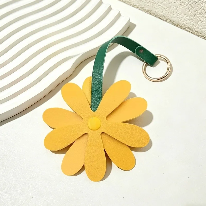 PU Leather Flower Shaped Charm Chrysanthemum Rope Women's Bag Pendant Ornament Car Keychain Hand Rope Accessories