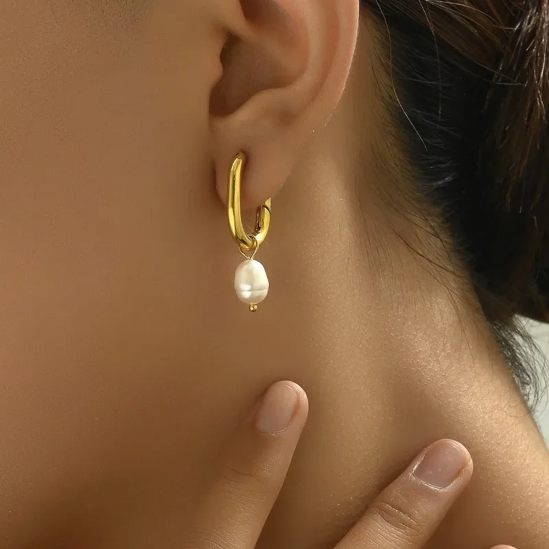 

Minar Dainty Irregular Freshwater Pearl Hoop Earrings for Women Wholesale Real Gold Plated Brass U Shape Pendant Earring