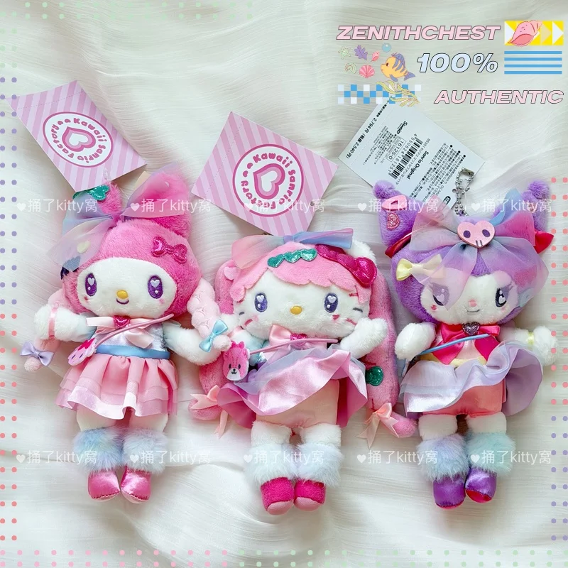 

В наличии: Коллекционные плюшевые подвески Sanrio Harajuku Limited Edition «Белая кошка с двумя хвостиками» Hello Kitty, My Melody, Kuromi для сумок