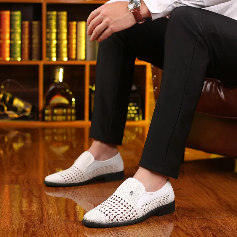 Summer New Designer Handwoven Leather Shoes Sandals for Men Fashion Hollow Business Man Shoes Casual Male Sandals