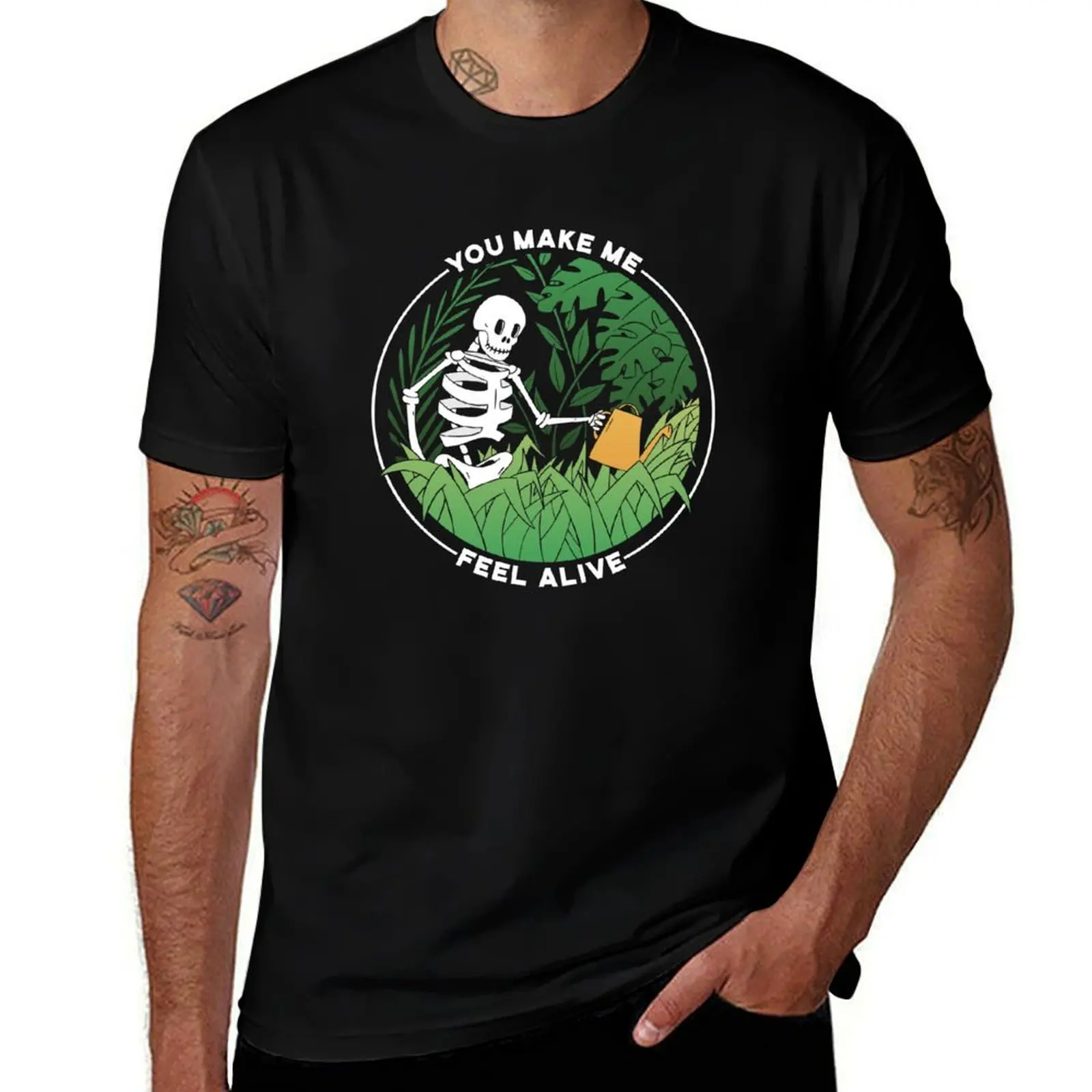 Séchoir à plantes en forme de squelette |   T-shirt You Make Me Feel Alive pour le travail en extérieur, haut à manches courtes