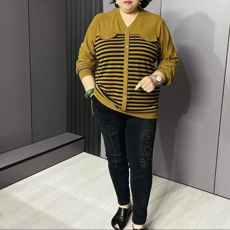 Autumn Winter Women\'s V-neck Sweaters New Commuter Stripe Long Sleeved Loose T-shirt Thin Patchwork Button Knitted Pullover Tops