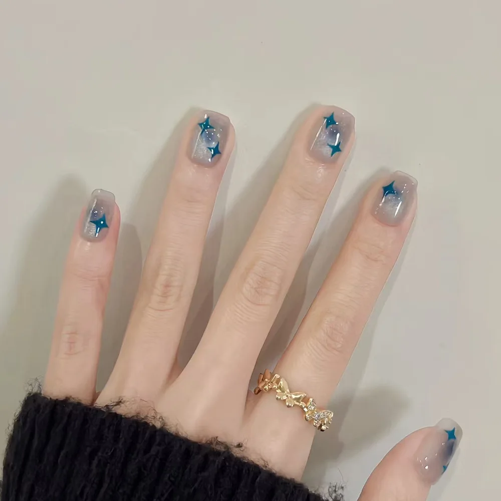 Bild 7: 24 Stück Französische Glitzer-Press-on-Nägel mit Schmetterling- und Herz-Motiven, Vollabdeckung, Strass-Stern-Design, Modische Nagelkunst, Katzenauge-Effekt, Eckige Nägel
