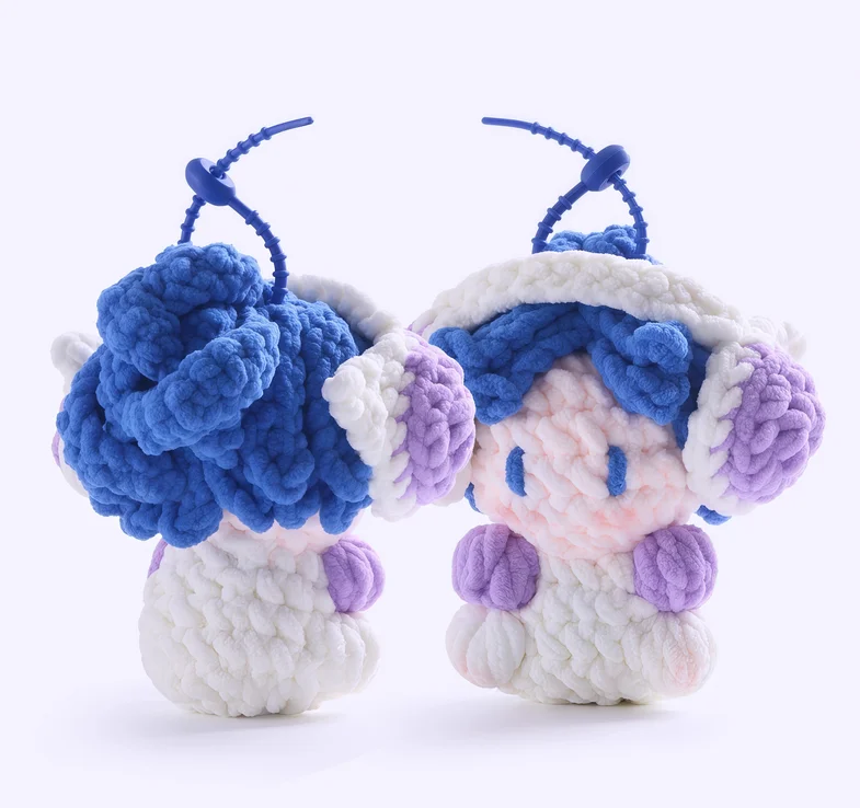 Celebrity merchandise, handmade crocheted dolls, concert support materials, and keychains.