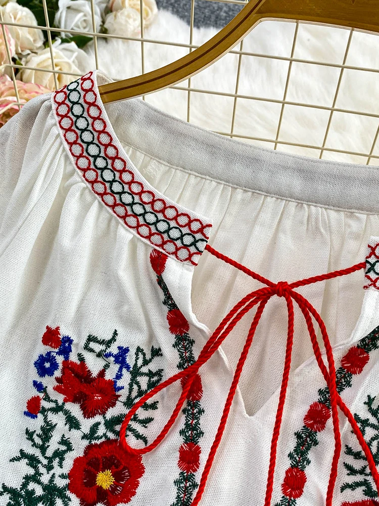 Women's Autumn Bohemian Blouse Ethnic Embroidered O-Neck Shirt Casual Bow Tie Loose Top Linen-cotton Female Pullovers Girl BL256