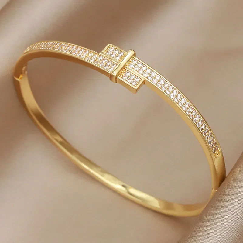 New Sight Crystal Geometric Bangles for Women Fashion Brand Jewelry Elegant Classic Zirconia Bracelets Accessories