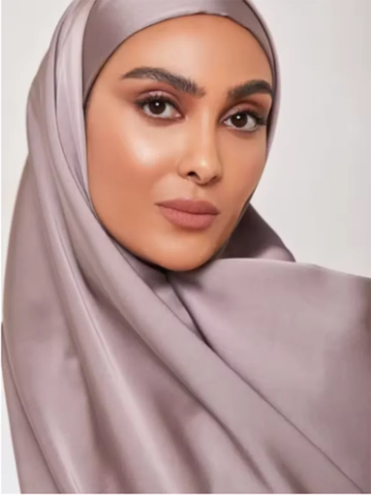 Рисунок 2 - Шелковый атласный шарф-хиджаб