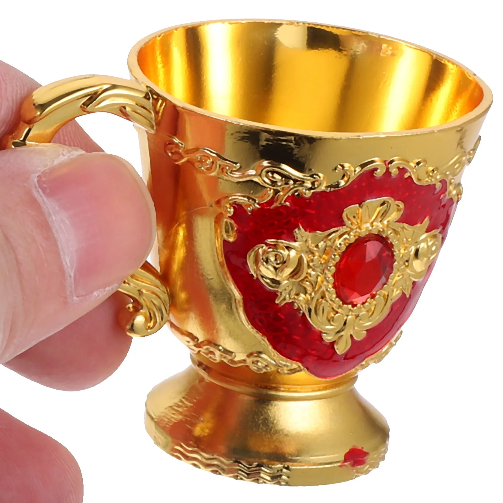 

European Style White Wine Glass 30Ml Vintage Metal Liquor Cup Oval Plate Red Cup Household Drink Accessories Embossed Stainless