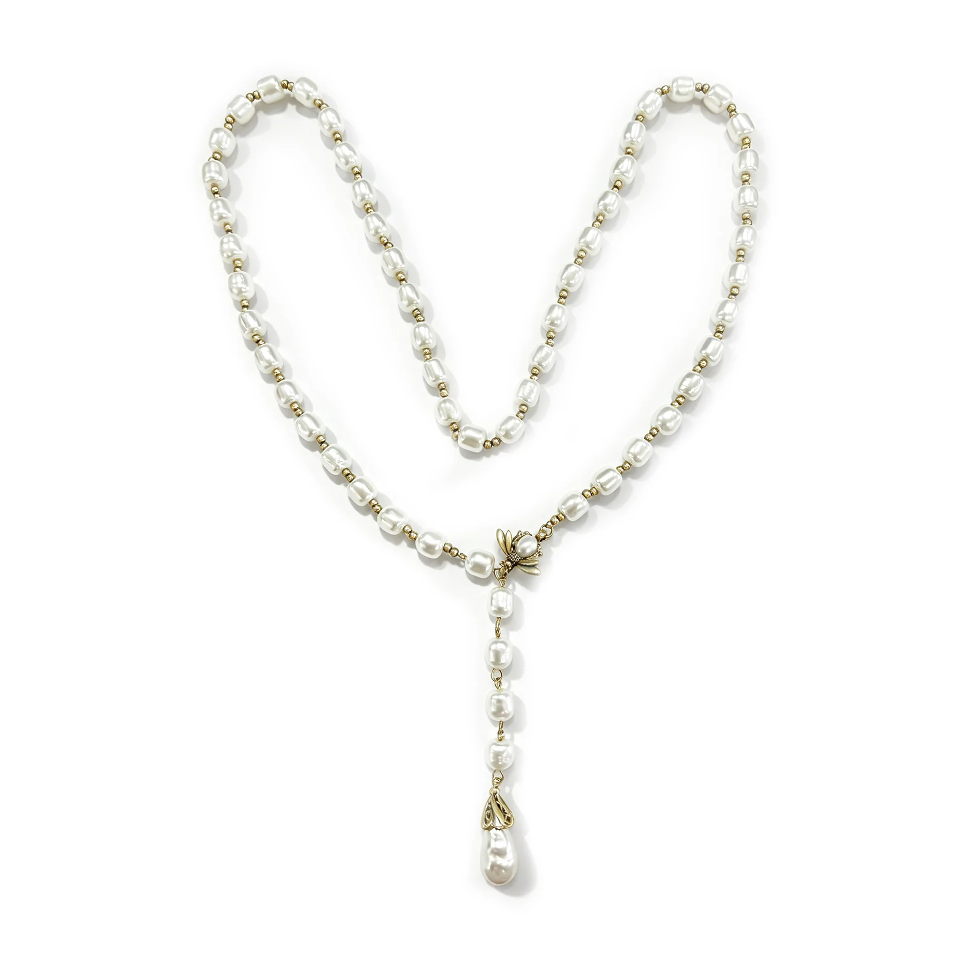 Middle-aged little bees can freely attach pearl necklaces. Various styles for long and luxurious women's wear.