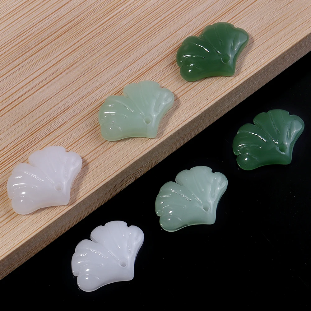 

30Pcs/Lot 20x15mm Colored Ginkgo Leaf Shape Beads Loose Spacer Glass Bead for Decoration Making DIY Accessories