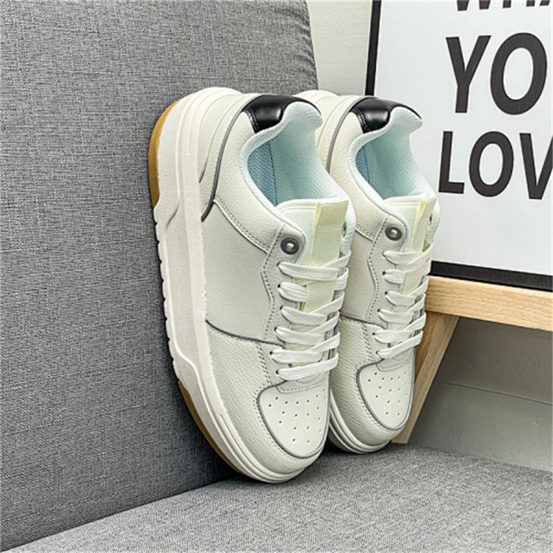 

Кроссовки FallShock с амортизацией, технологичной подошвой, отлично подходят для бега.