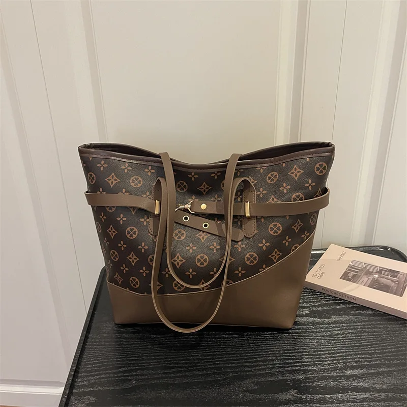 Simple Designer High-End Diaper Bags For Ladies Minimalist Leather Shoulder Bag Elegant Commuter Bag Fashion Tote Bag Vintage