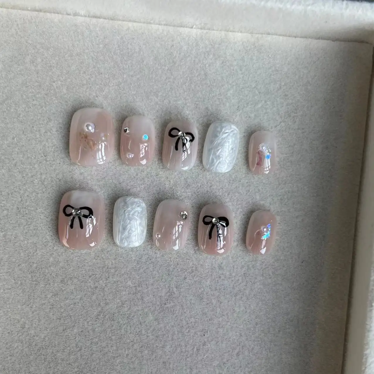 10Pcs White Handmade Press on Nails Bow Pearl Love Design Summer Short Ballet False Nails Full Cover Wearable Manicure Nail Tips