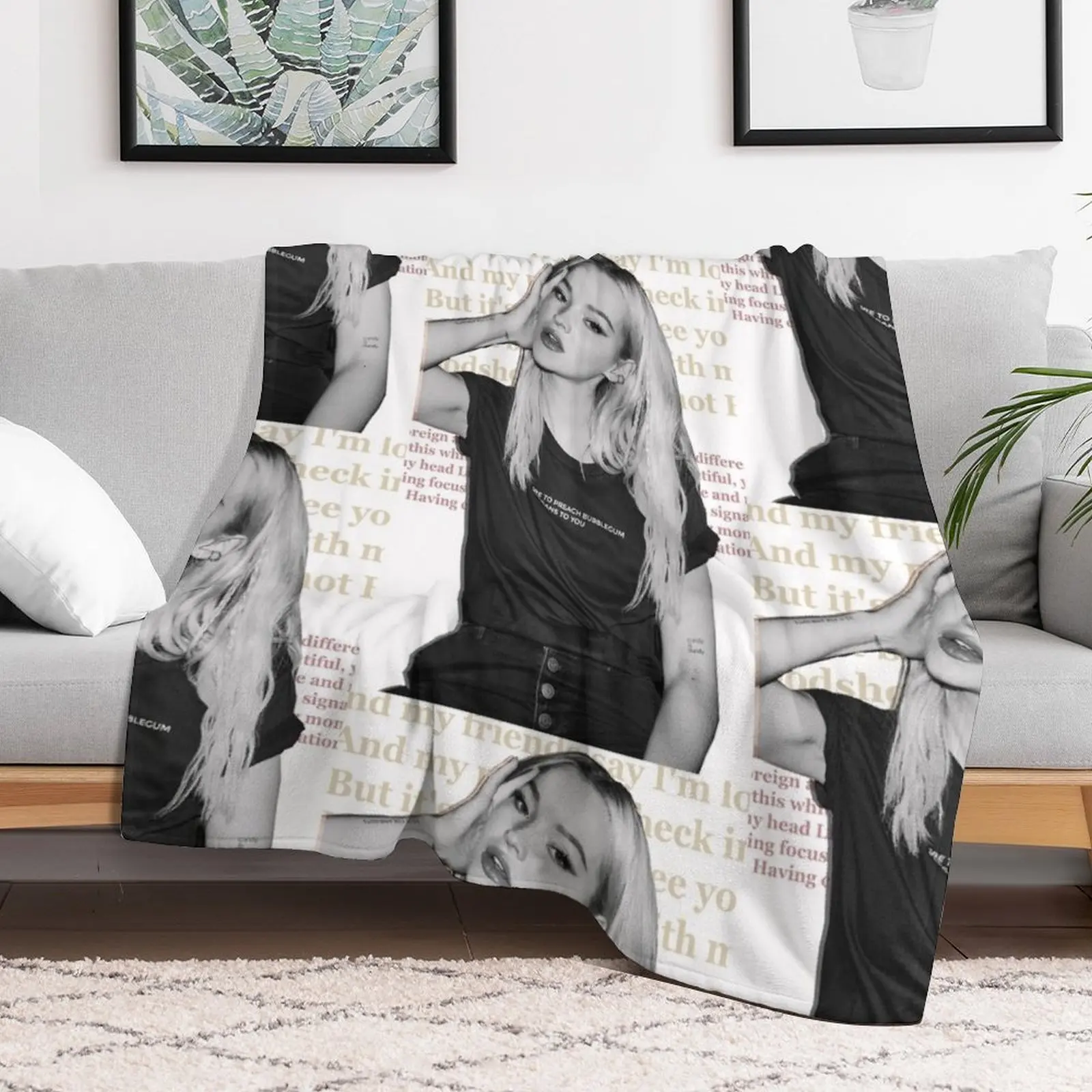 Dove Cameron - Bloodshot Throw Blanket decorative Blankets For Baby Luxury Blankets