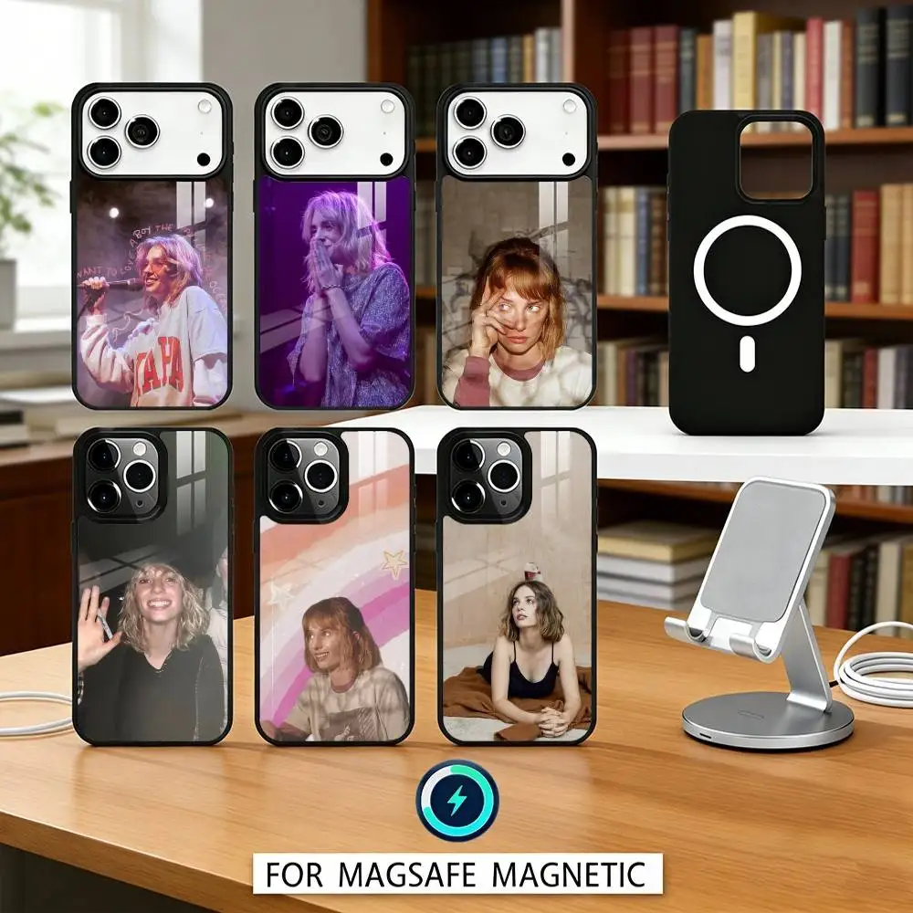 

A-Actor M-Maya H-Hawke Singer Phone Case For iPhone 17,16,15,14,13,12,Pro,Max For Magsafe Magnetic Wireless Charging