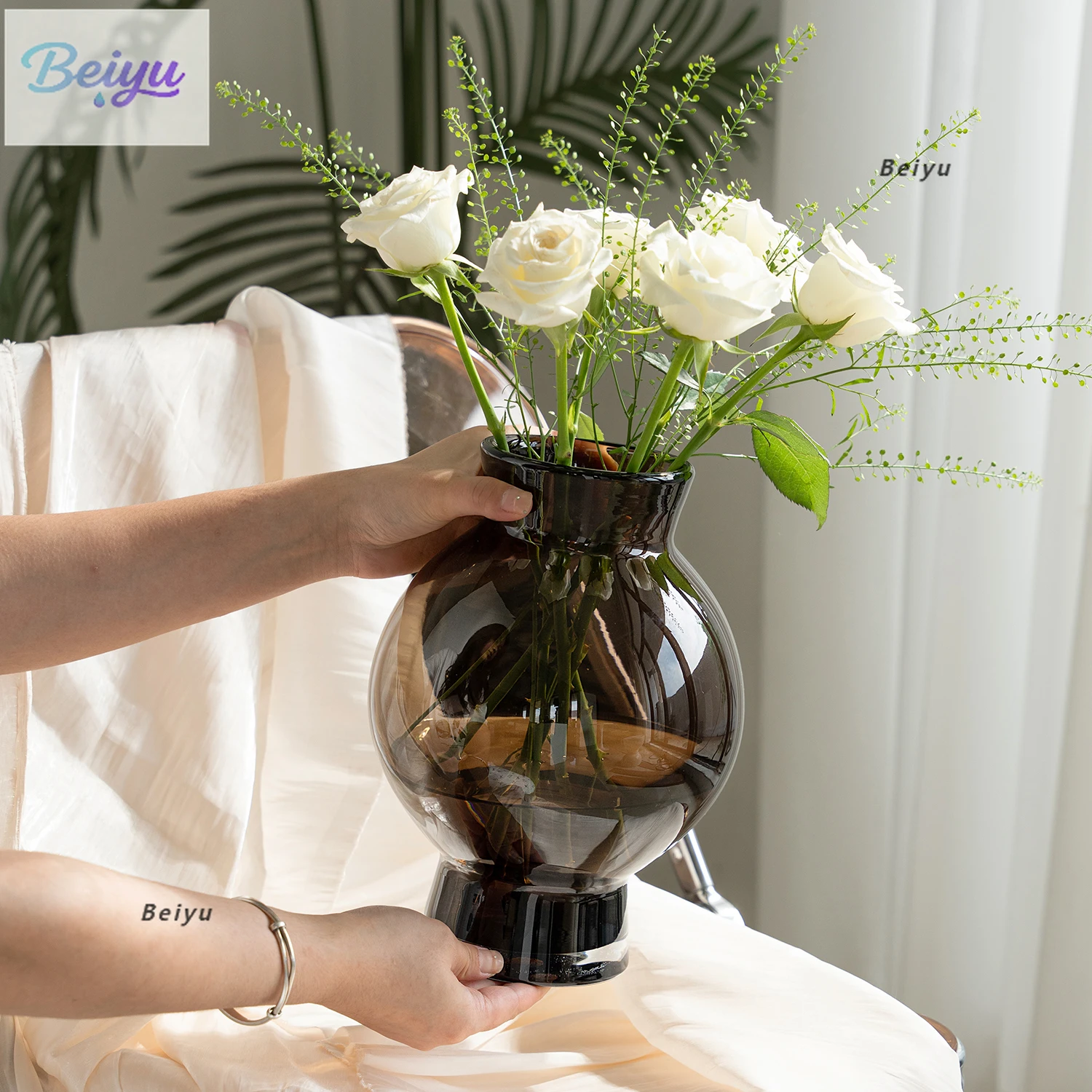 Light luxury high-end glass vase hydroponic flowers living room flower arrangement transparent simple wind dining table creative