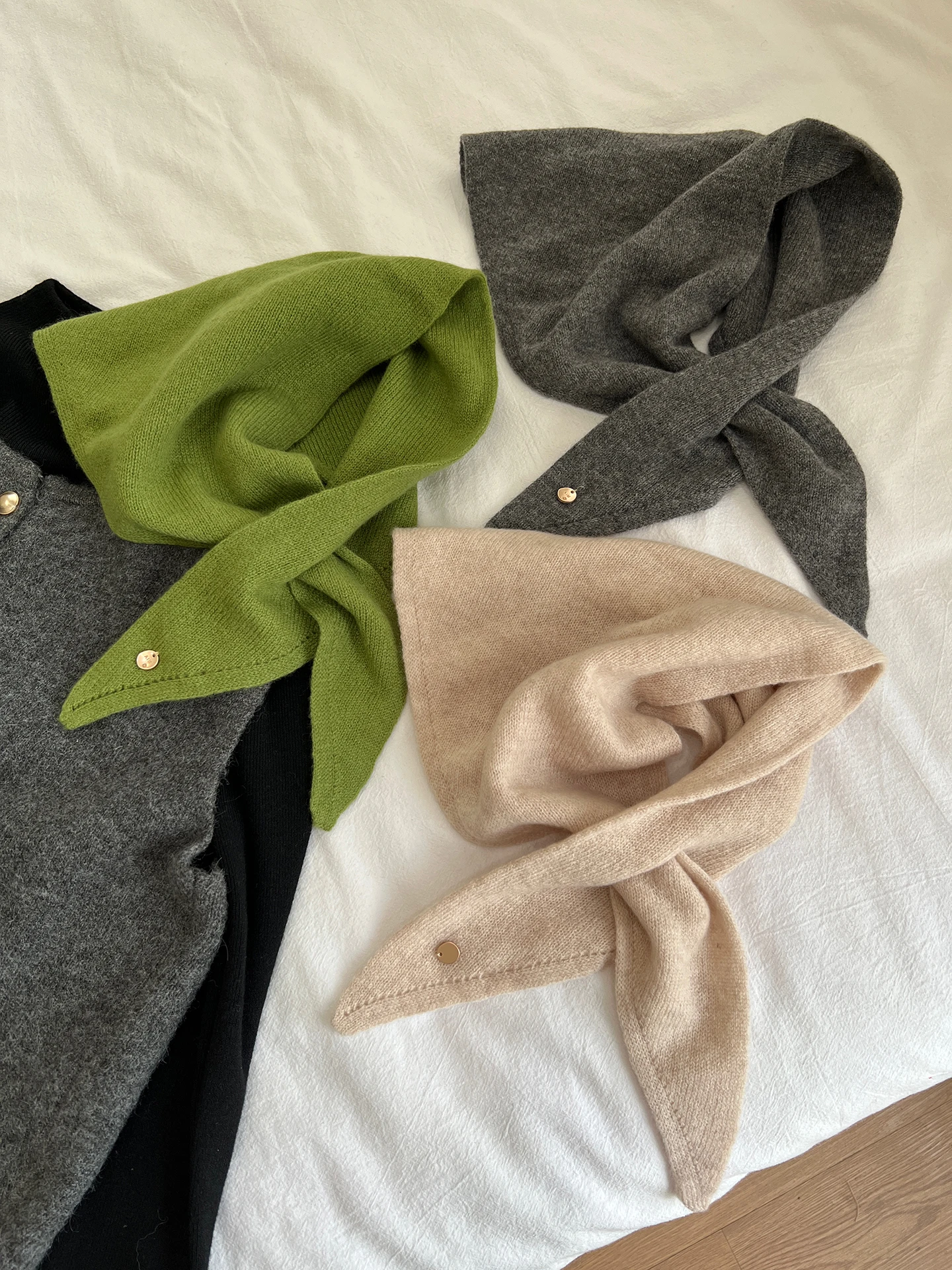 

Ins Korea, 100% шерсть, мягкий и нечеткая шерстяной шарф с небольшим воротником, женский универсальный шаль с запахом на шею, верхняя одежда, шерстяной треугольный шарф