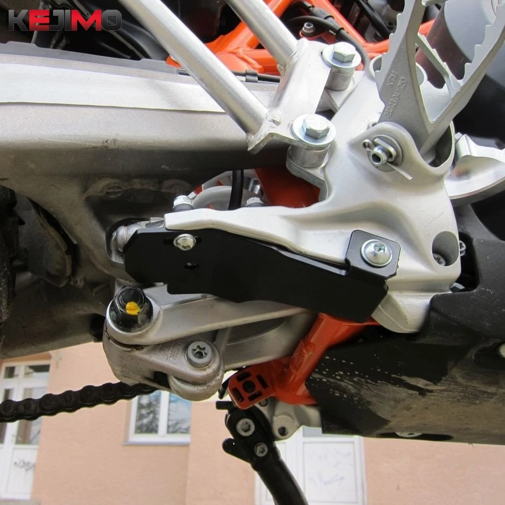 

Motorcycle aluminium For KTM 690 Enduro R Heel Guard Rear brake pump protective cover For Husqvarna 701 Enduro 2016- 2024 2023
