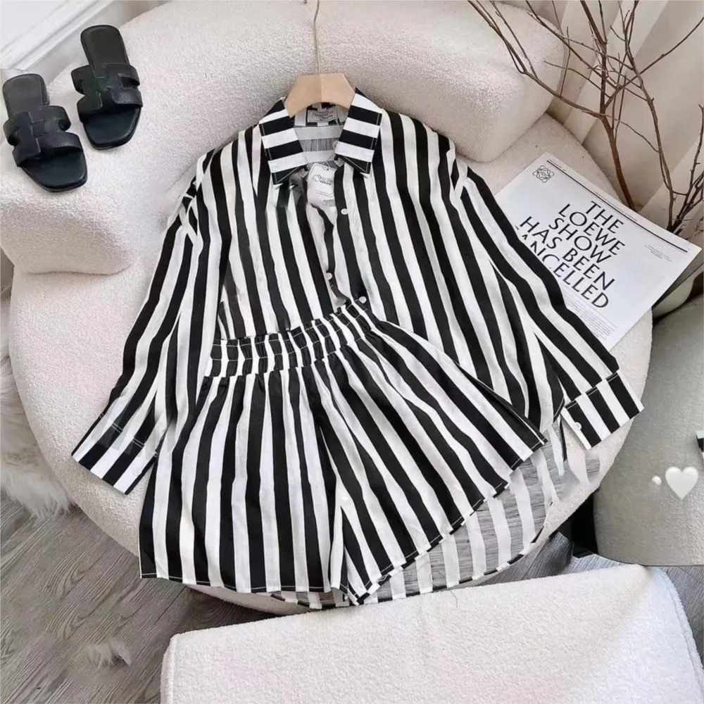 

Nice Striped Print Suit Shirt Shorts Two-piece Set Casual Button Blouse Top + High Waist Shorts Elegant Women's Sets Spring