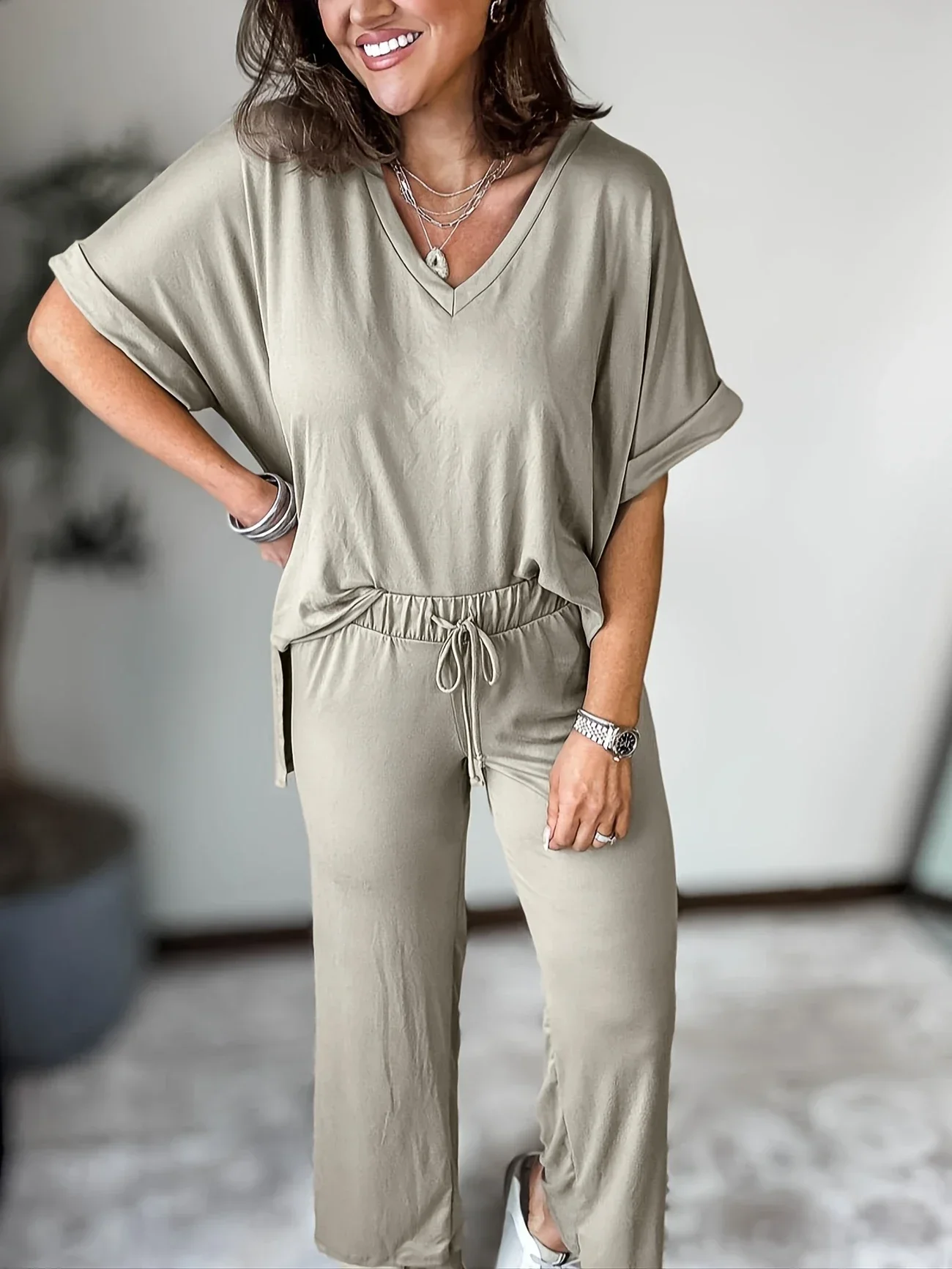 

Plus Size Women's Short Sleeve Fashion Beige V-Neck Top & Wide Leg Pants Set Women Spring Summer Casual Outfit