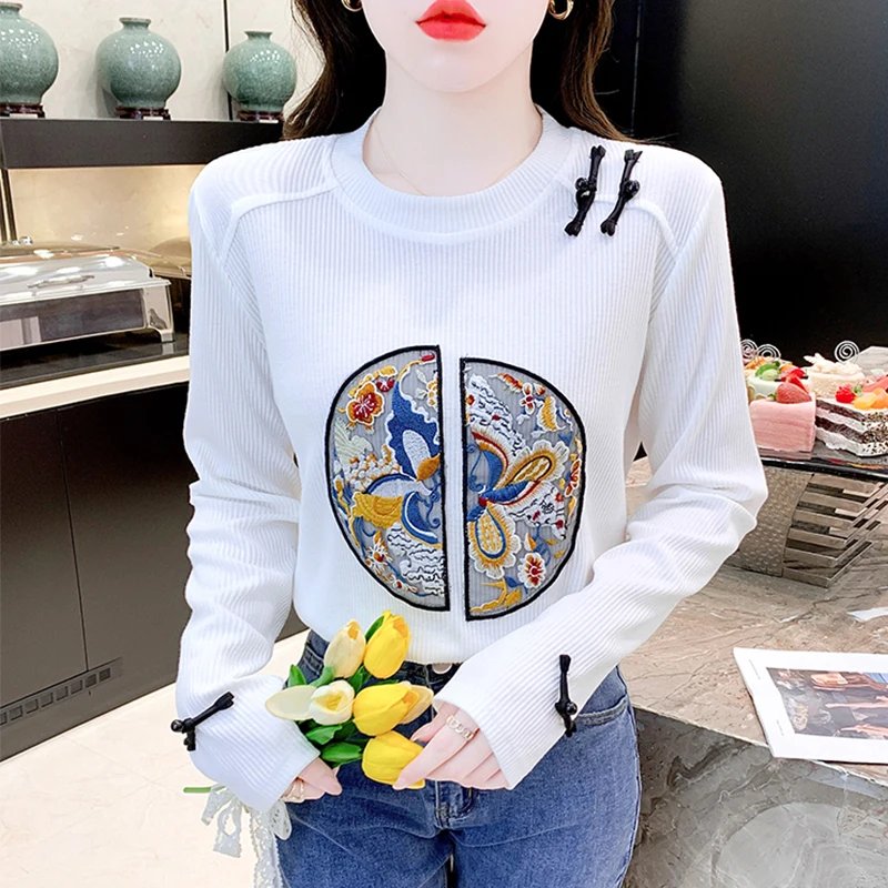 2024 New Fall Winter Vintage Clothes T-Shirt Chic Sexy O-Neck Button Patchwork Embroidery Women's Tops Long Sleeve Tees 312009