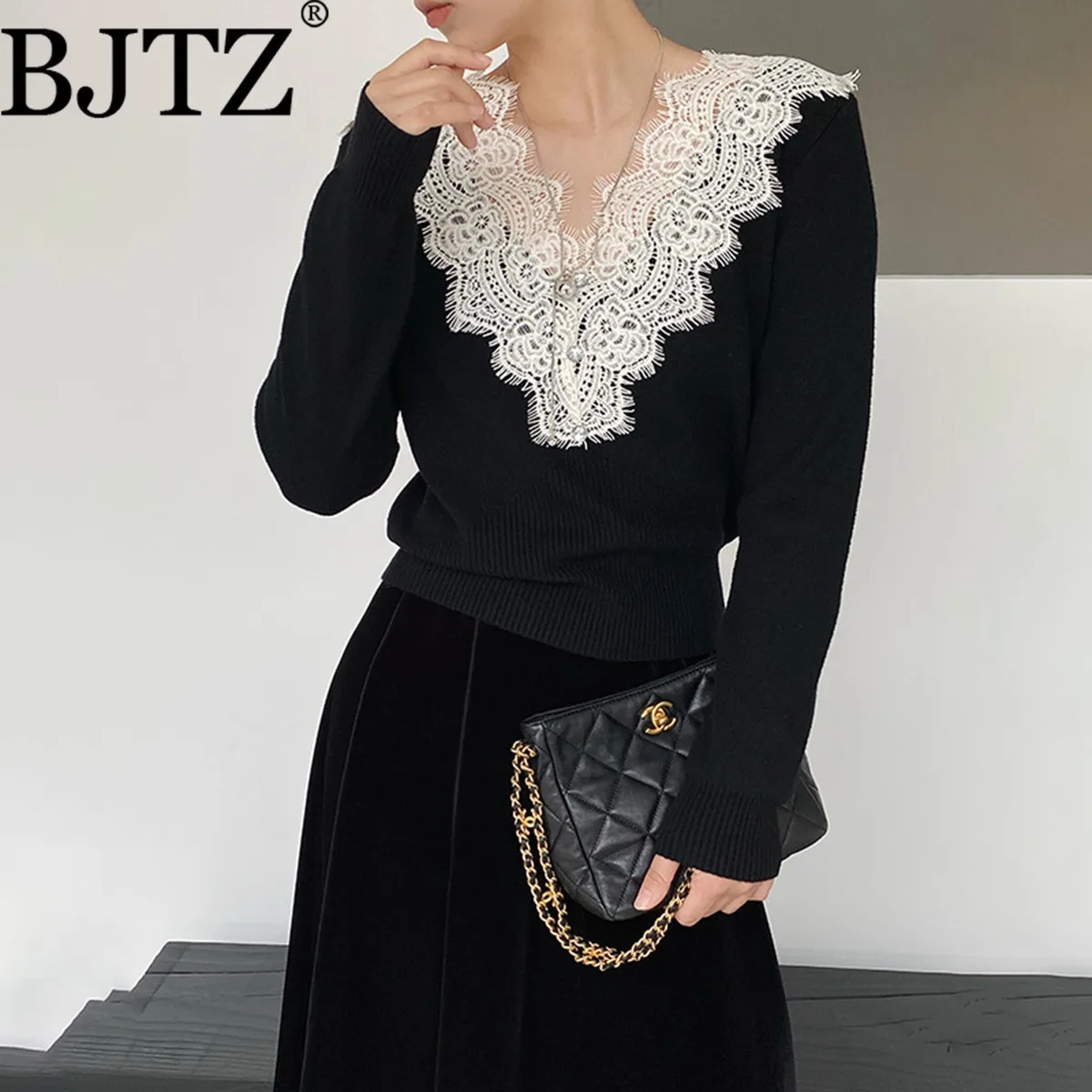 

BJTZ Gentle Style Lace Patchwork Knitted Base Shirt For Women 2025 Winter Comfortable Petite Slim Fit Sweater
