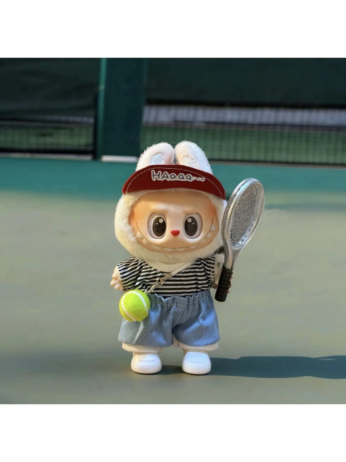 

100% подлинная одежда для кукол Labubu, стоячий плюшевый наряд со шляпой, теннисная спортивная одежда для коллекционных кукол 1-го 2-го 3-го поколения