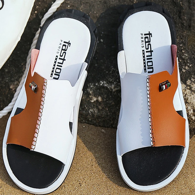 Slippers for men wearing summer 2024 new anti slip sandals for casual men's trendy beach shoes