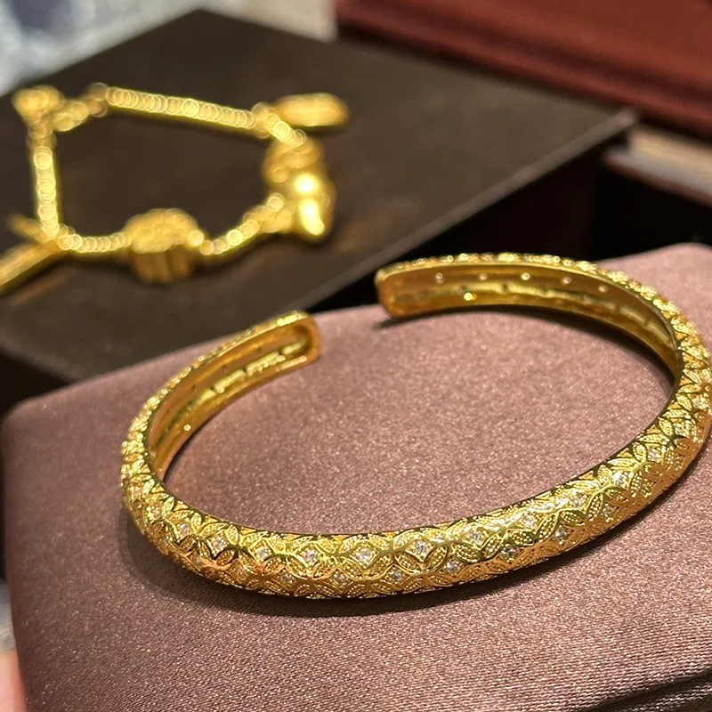 المرأة شاجين القرع النحاس عملة سوار 2025