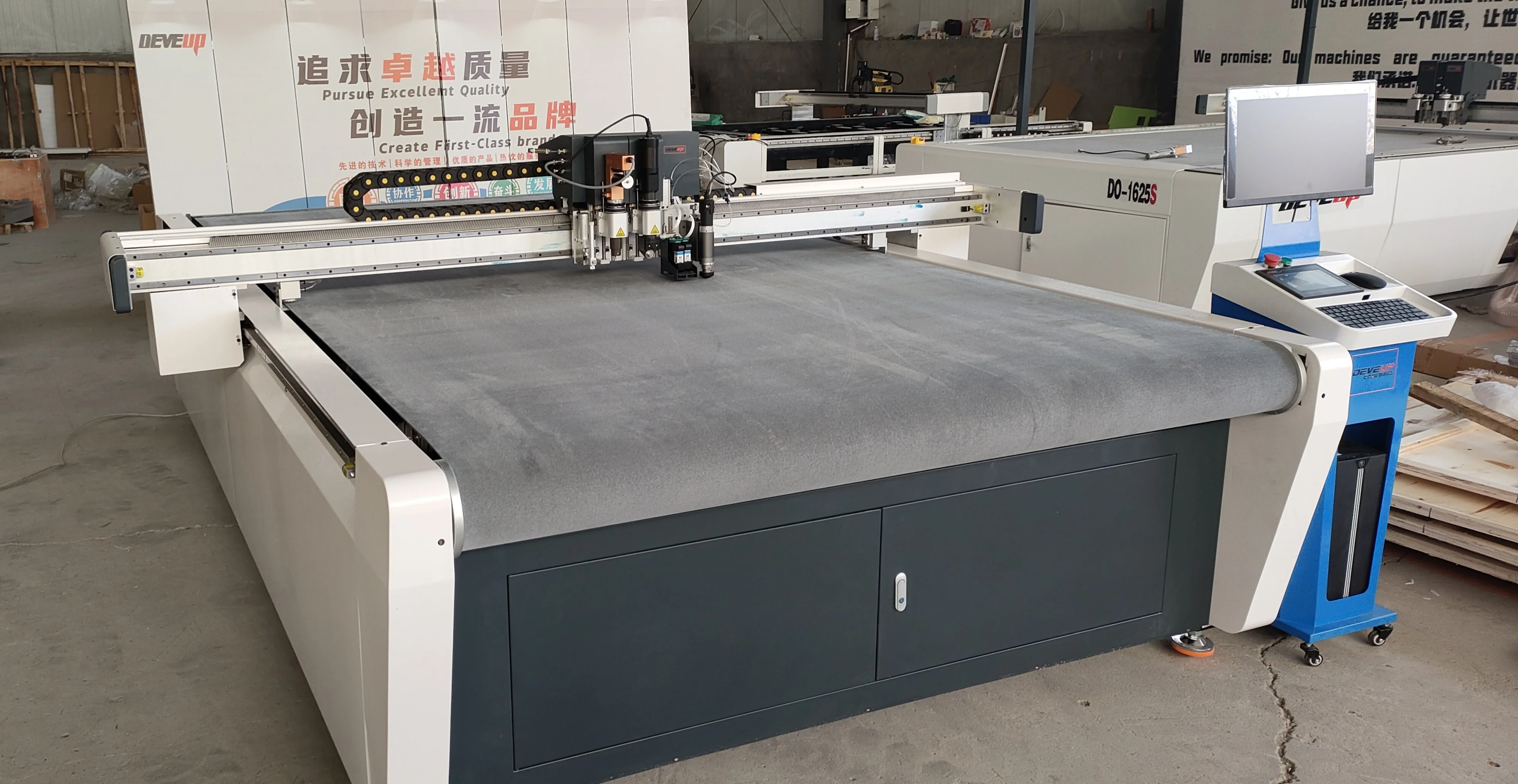 Deveup Personalizzato Tovaglia Tenda Tappeto Tappetino Taglierina CNC Coltello oscillante digitale Tagliatrice di tessuti per la casa