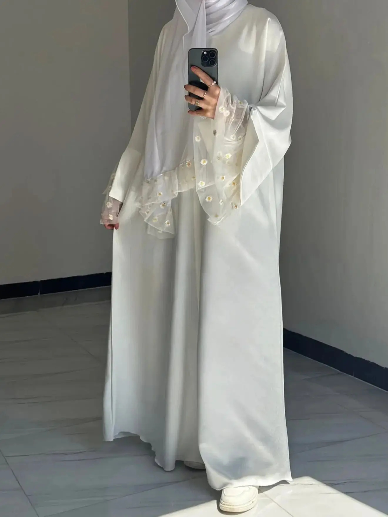 

Fashion chrysanthemum Embroidery Muslim Dress Robe Female Full Length Abaya Muslim Dress Worship Service Abaya wy2276