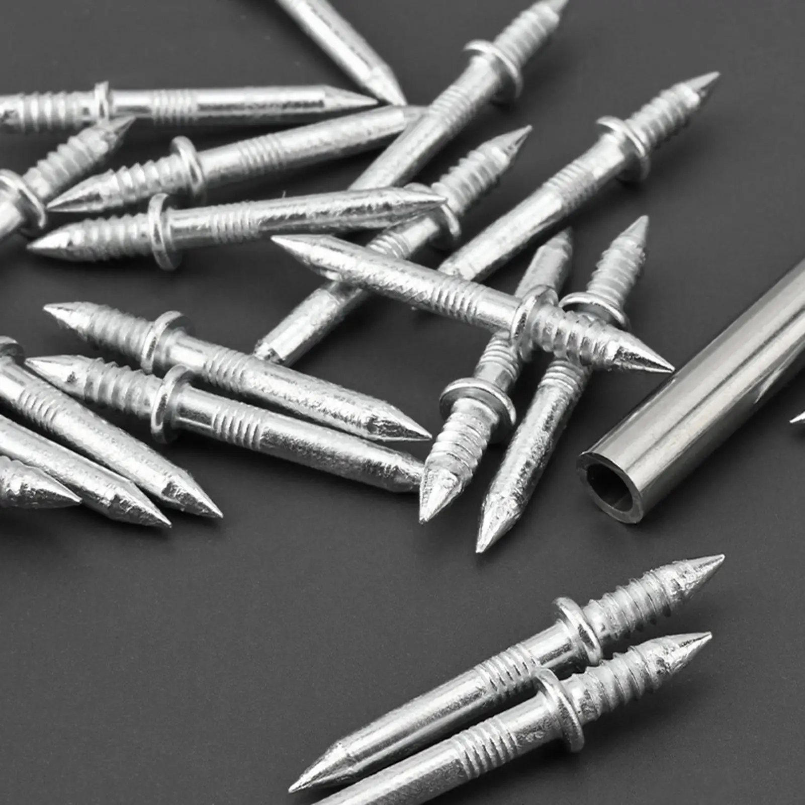 100pcs Double Headed Skirting Nails Multipurpose Thread Screws Seamless Baseboard Installation Nails with Tool for Woodworking