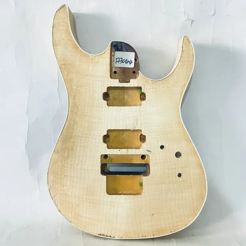 FB044 Paints Damages Natural Flamed Maple Top Floyd Rose Electric Guitar Body with 2 Humbucker Pickups for Replace DIY