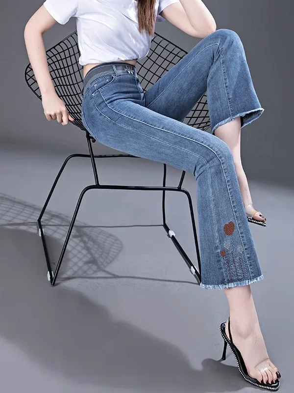 

High Waist Mom Jeans Women's Spring Autumn New Style Elastic Waist Micro Flared Loose Fit Blue Denim Ladies Premium Fashion