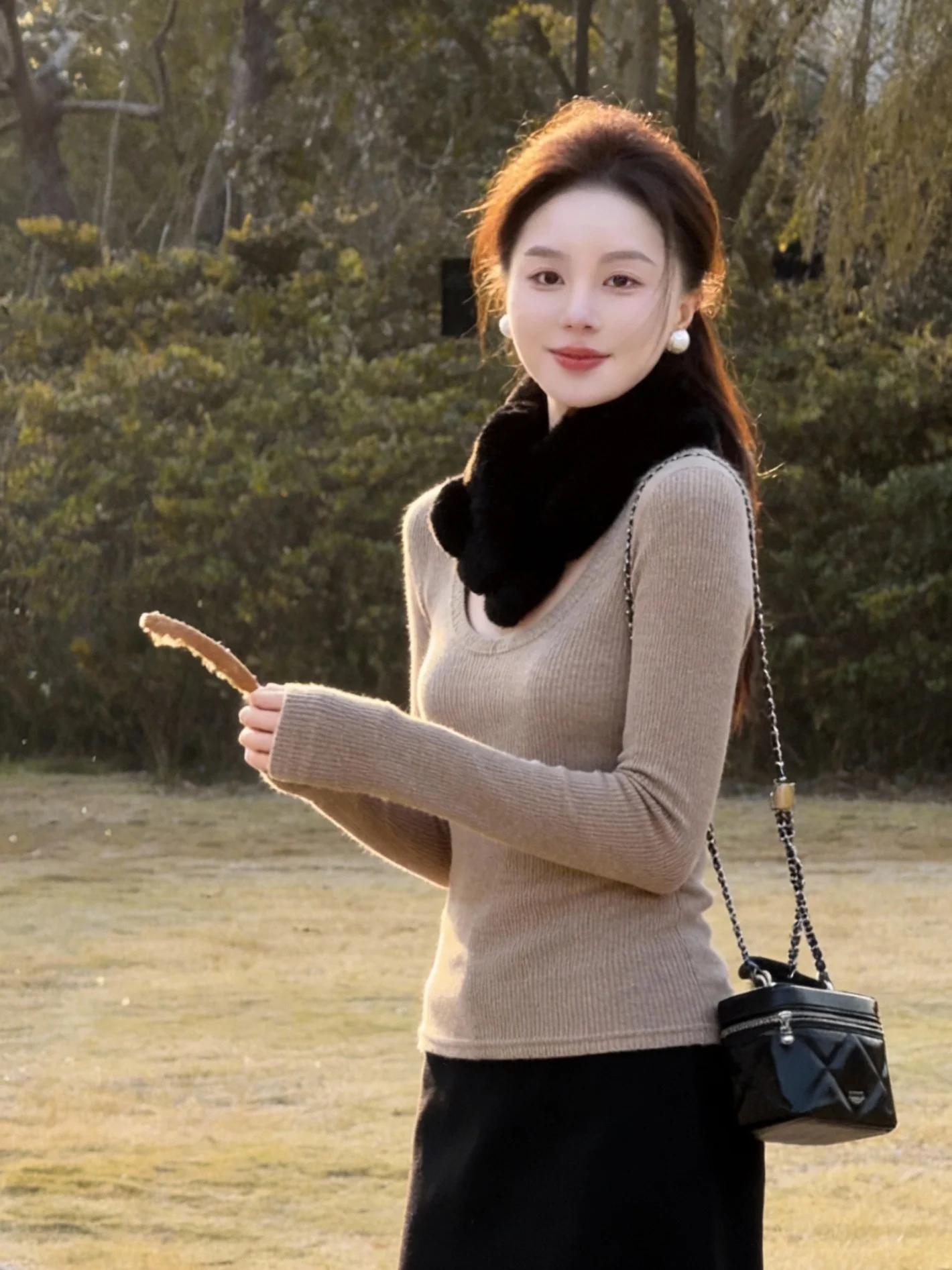 

Женский топ из 100% шерсти Янчжоу, вязаный 8-игольной вязальной машиной, мягкий, повседневный, с длинным рукавом, круглым вырезом, стандартного кроя.