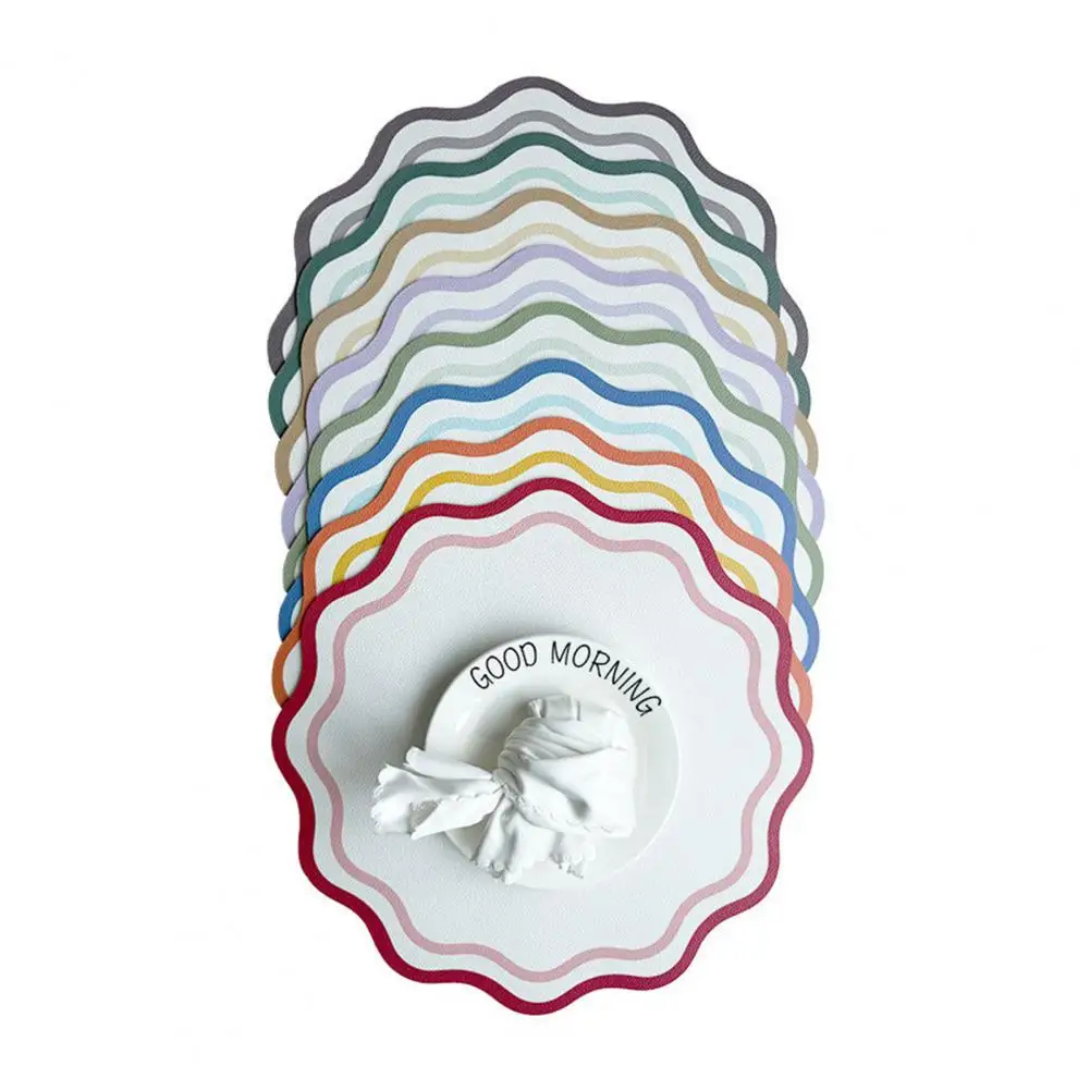 

Reversible Placemat Elegant Faux Leather Scalloped Placemats Heat-resistant Dining Table Protection Non-slip Insulation