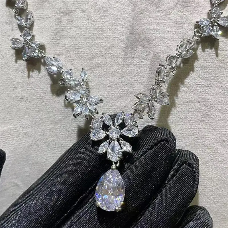 Splicing double zircon necklace female senior sense niche light luxury clavicle chain in 2023 new tide，with box dust bag