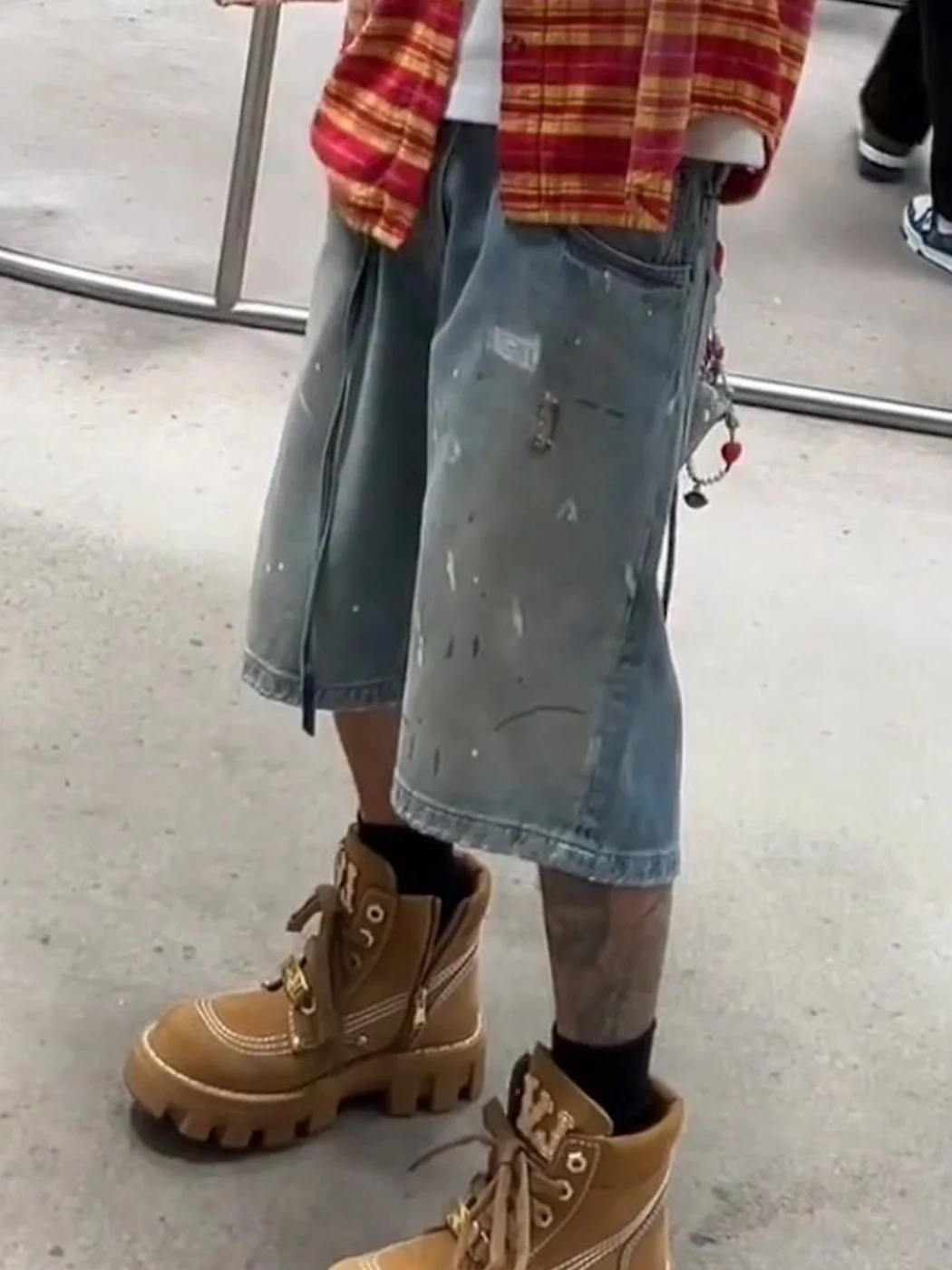 

Парижские синие джинсовые шорты с принтом «Splatter», свободного кроя, прямые, из ацетатного денима, длиной 5 дюймов, повседневные, молодежные, модные