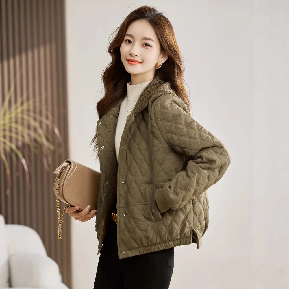 

Women's 2025 Winter New Hot-Selling Hooded Quilted Coat Short Style Petite Lightweight Down Cotton Jacket