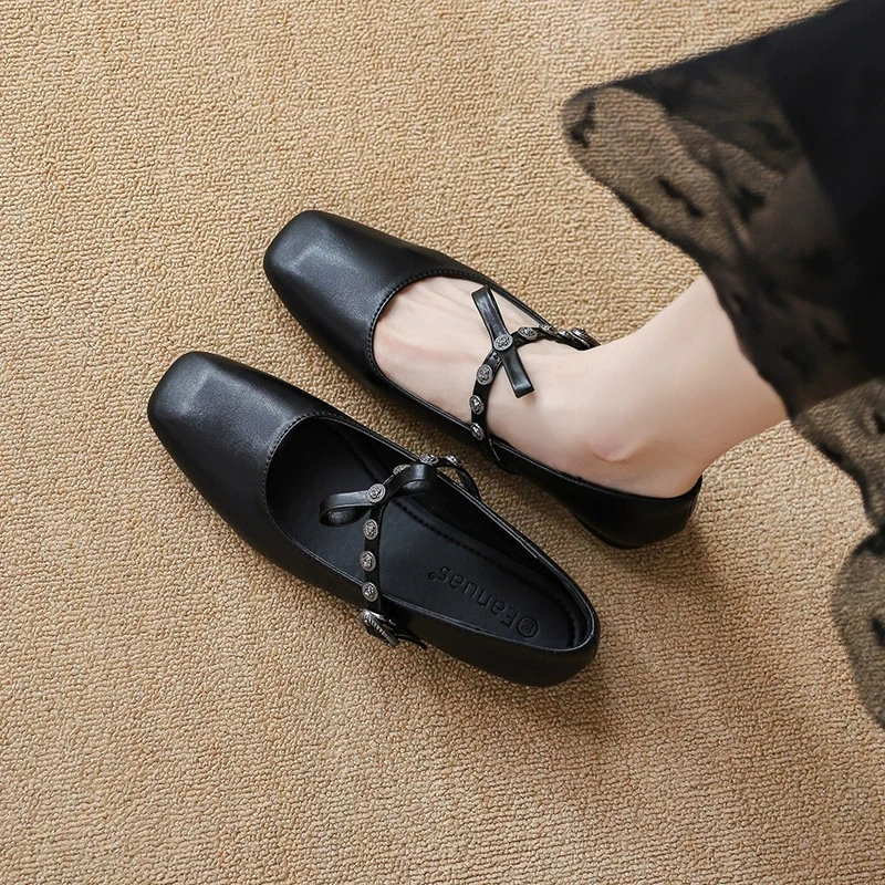 

Women's Vintage Square Toe Mary Jane Flats Cross Strap Bow Rivet Leather Shoes Comfortable Casual Ballet Flats for Daily Wear