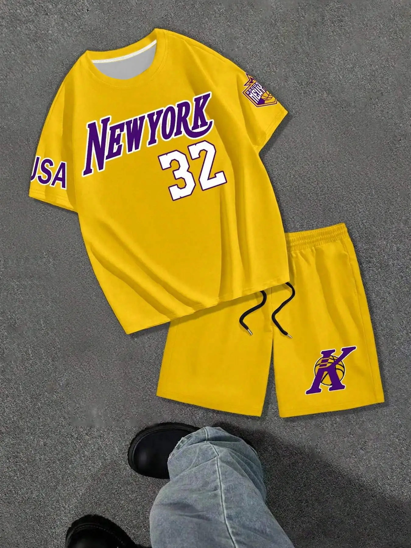 

Men's Sports Summer Set Two Piece Alphanumeric Print T-Shirt Mid-Length Drawstring Shorts With Pocket Soccer Basketball Outfit