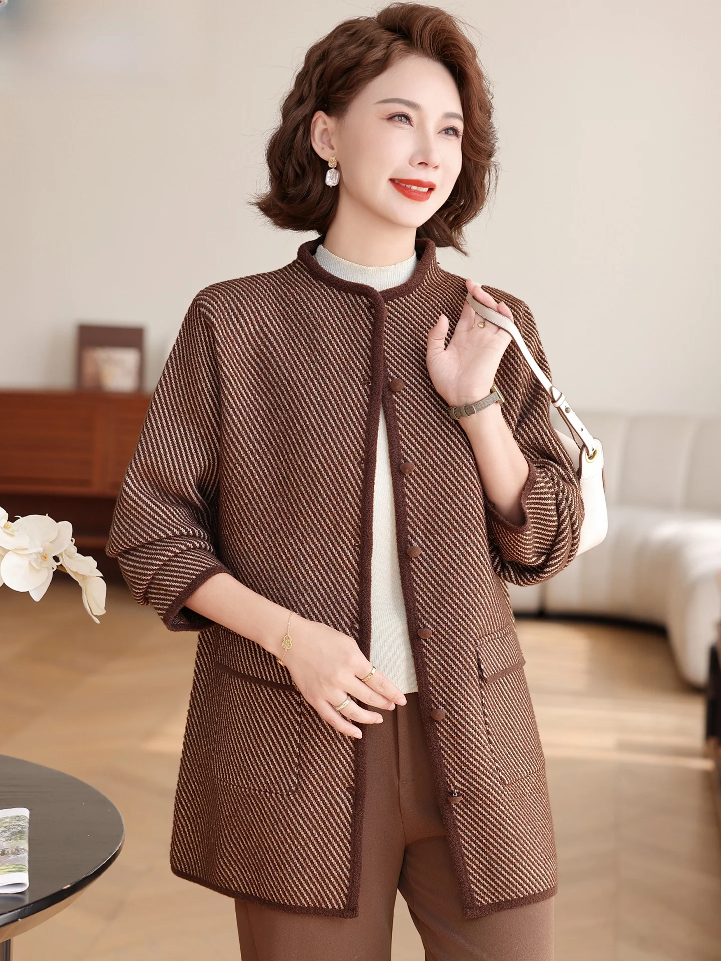 

Вязаный кардиган Ele с длинными рукавами, свободный крой, женская верхняя одежда для женщин среднего возраста, осенняя мода, повседневный стиль