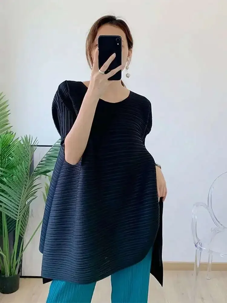 

Women's Elegant Clothing Miyake 2025 Summer New Fashion Pleated Women's Round Neck T-Shirt Short Sleeve Loose Casual Top