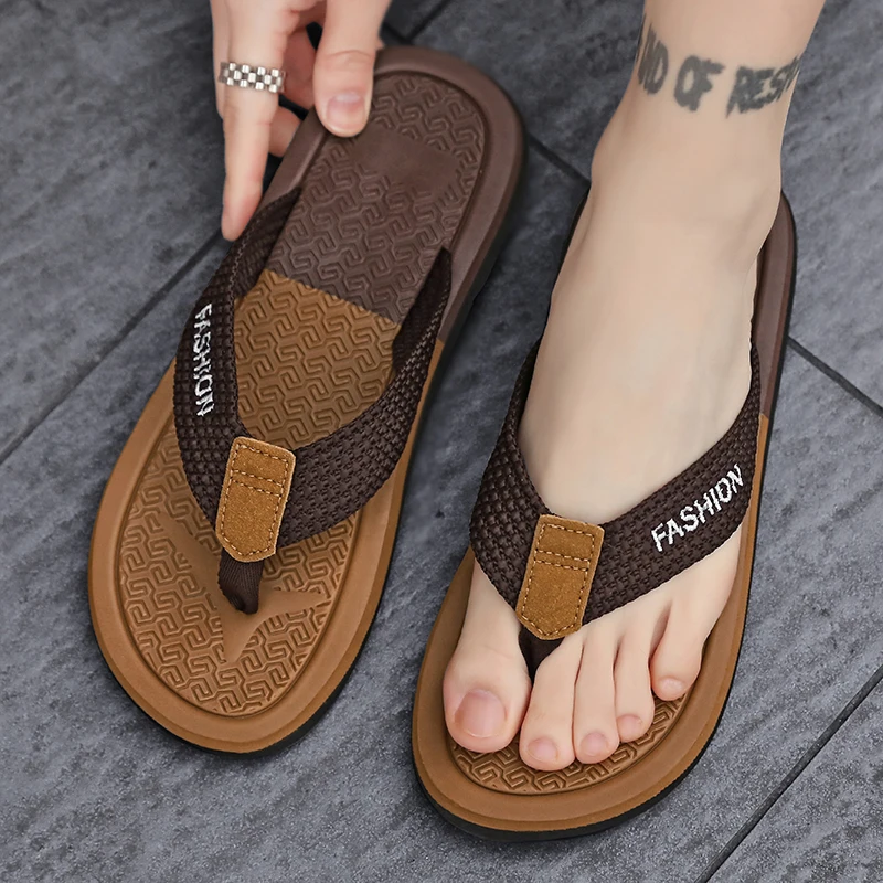 

Trendy Men Summer Flat Slippers Casual Stylish Look Reinforced Anti Slip Sole Youth Daily Outdoor Leisure Footwear