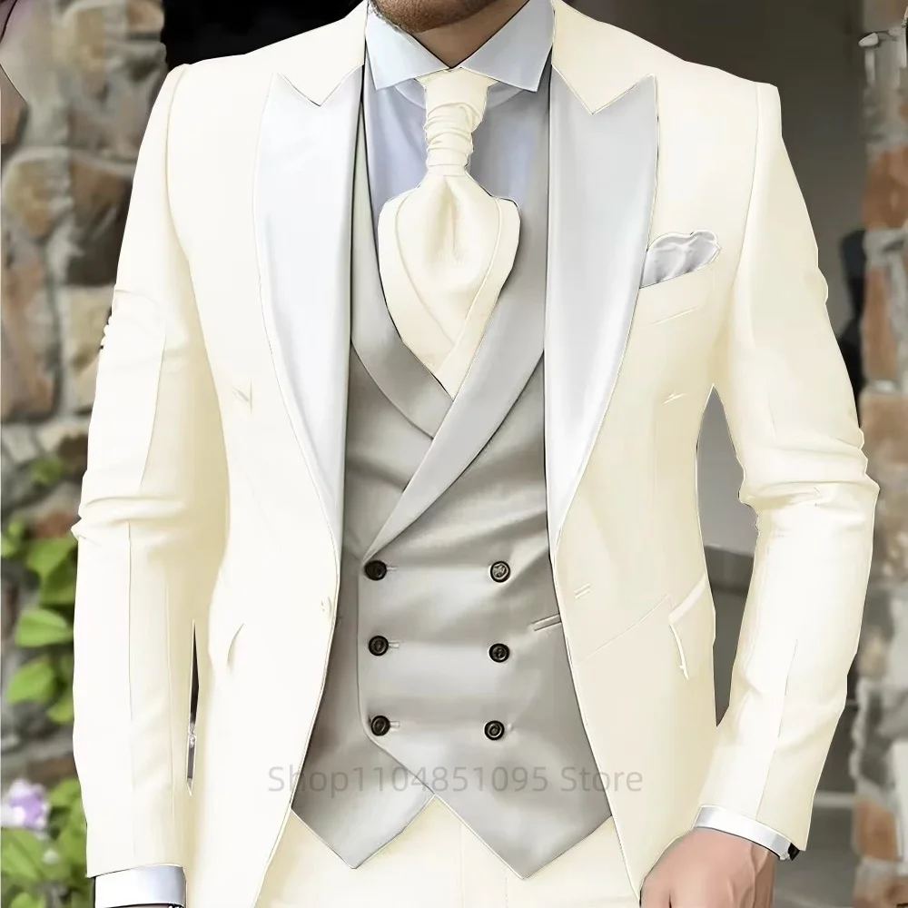 

Suits Elegant Peak Lapel Jacket Groom Tuxedo 3 Pieces Blazer Vest and Pants Set Formal Men's Suit for Business Prom