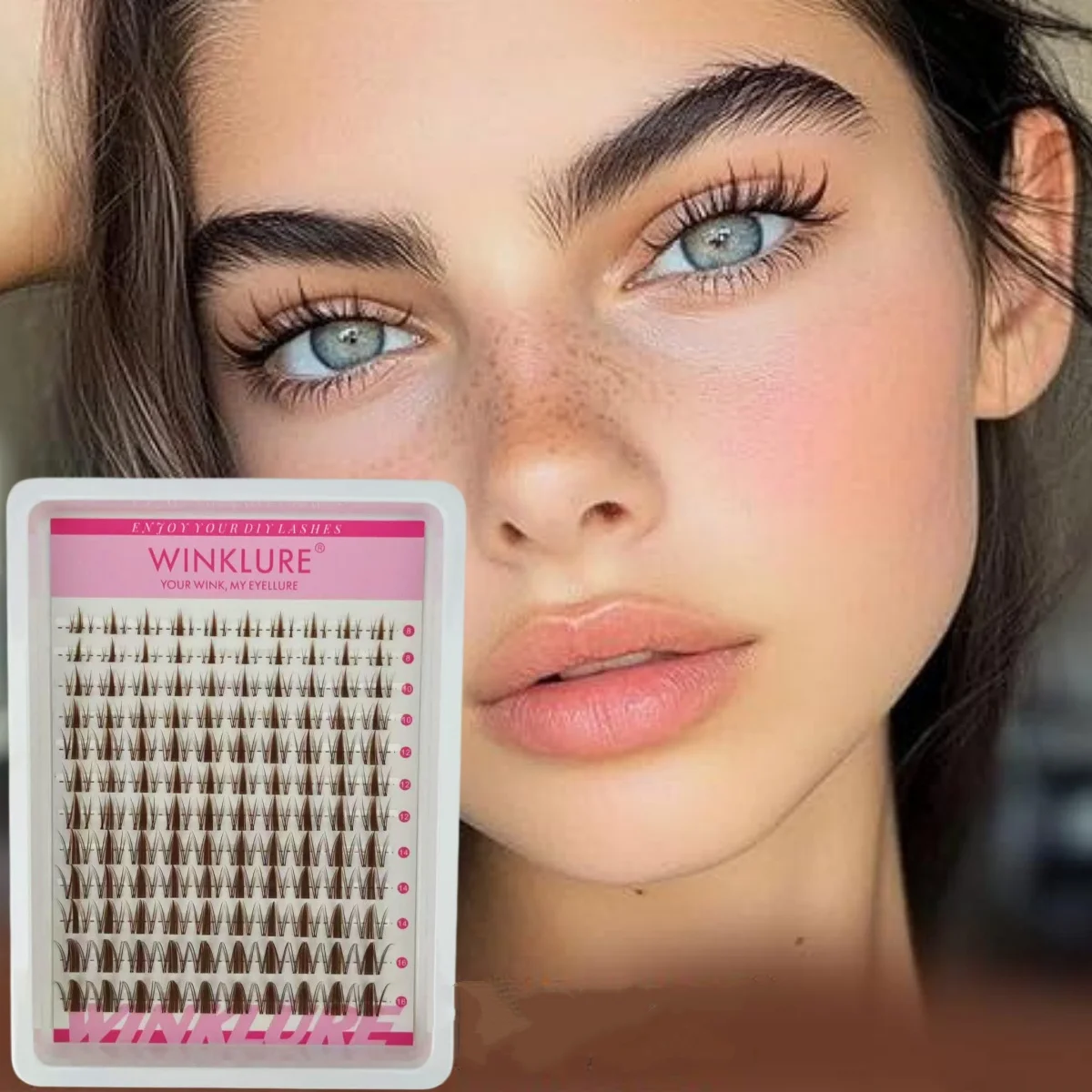 WINKLURE Braune Wispy Lash Clusters, gemischte Länge, C-Curl, flauschige Wimpernverlängerungen mit transparentem Stiel, natürlich aussehend, individuell anpassbar. – Detail 7
